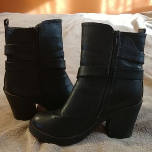 Women's heeled boots